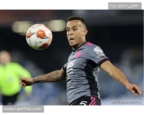 特里尔足球球星是谁揭秘 了解这位球员的成长历程与成就 特里尔足球球星是谁揭秘 了解这位球员的成长历程与成就